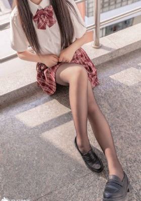 《美丽教师》电影_BD英语在线视频观看