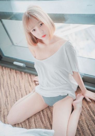 两个校花被校长双伦h_BD英语在线播放观看