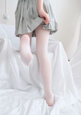 《年轻的女教师2》在线观看_720免费观看电视剧
